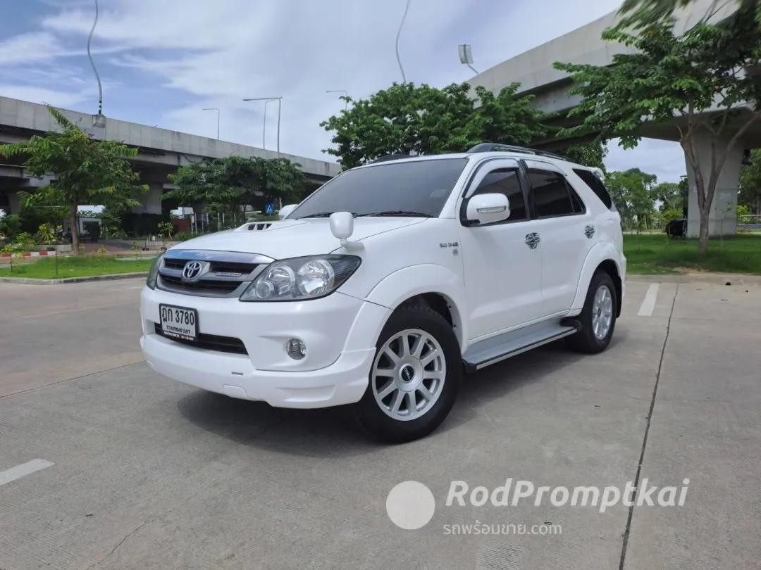 2008-toyota-fortuner-30-v-bangkok-66735274