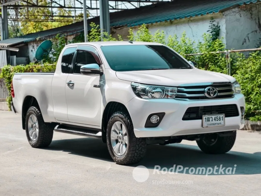 2016-toyota-hilux-revo-24-e-prerunner-smart-cab-bangkok-34015694