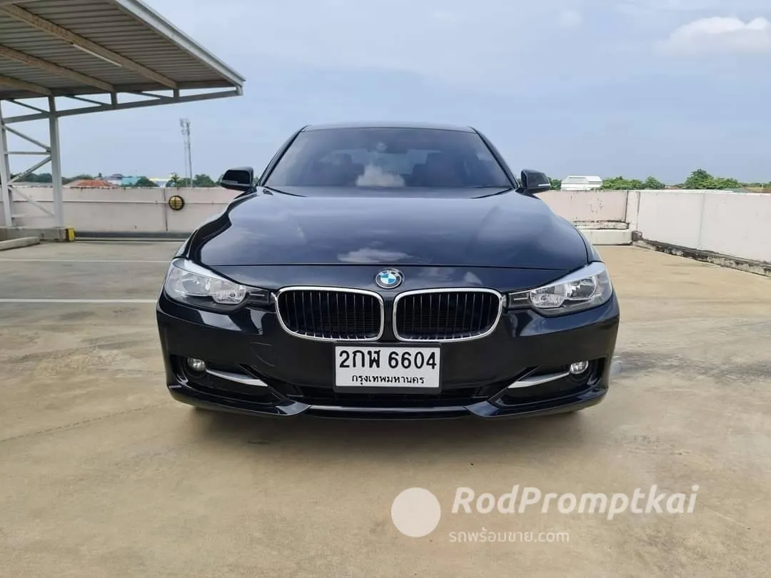 2014-bmw-series-3-320i-bangkok-45387380