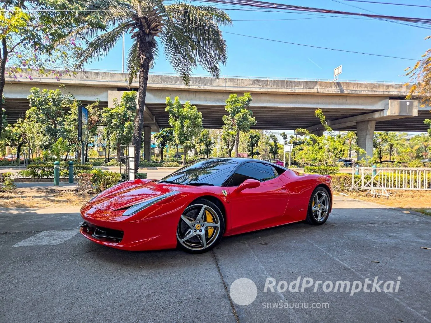 2011-ferrari-458-gtb-45-bangkok-50192214