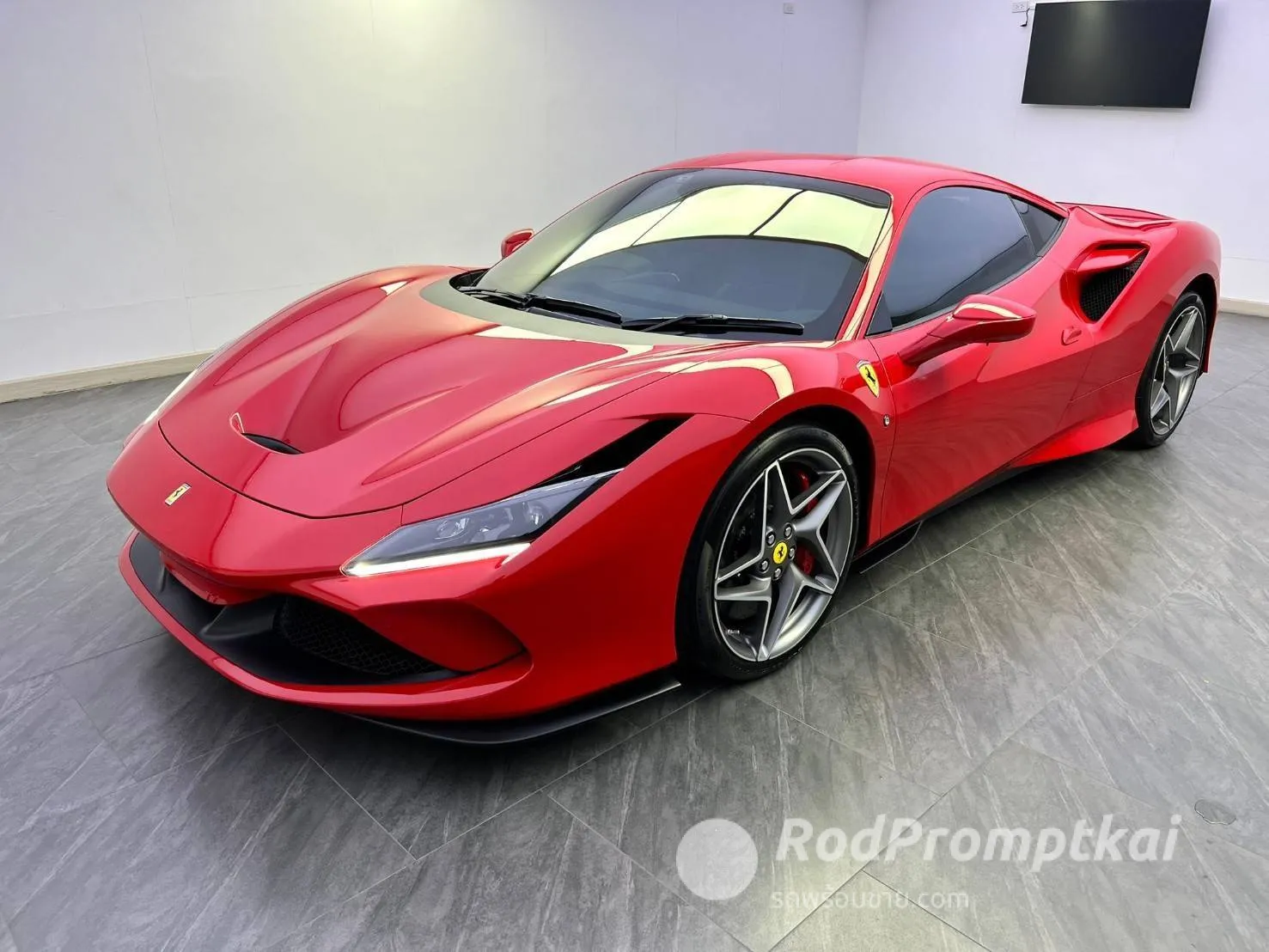 2021-ferrari-f8-tributo-39-bangkok-51885223
