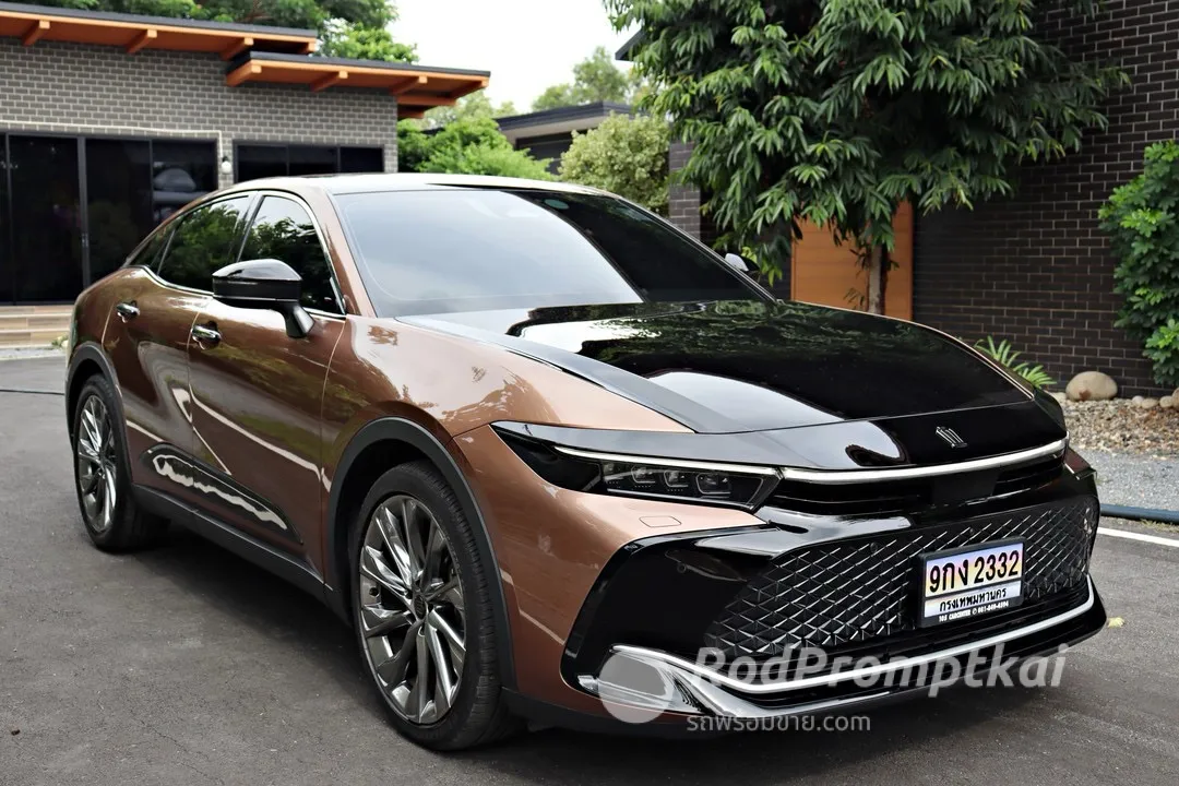 2018-toyota-crown-25-athlete-hybrid-bangkok-toyota-crown-25-crossover-g-advance-122022-2023-08126701