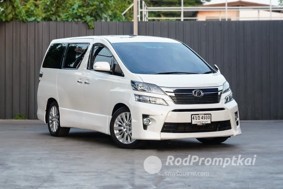 2014-toyota-vellfire-24-z-g-edition-bangkok-09292404