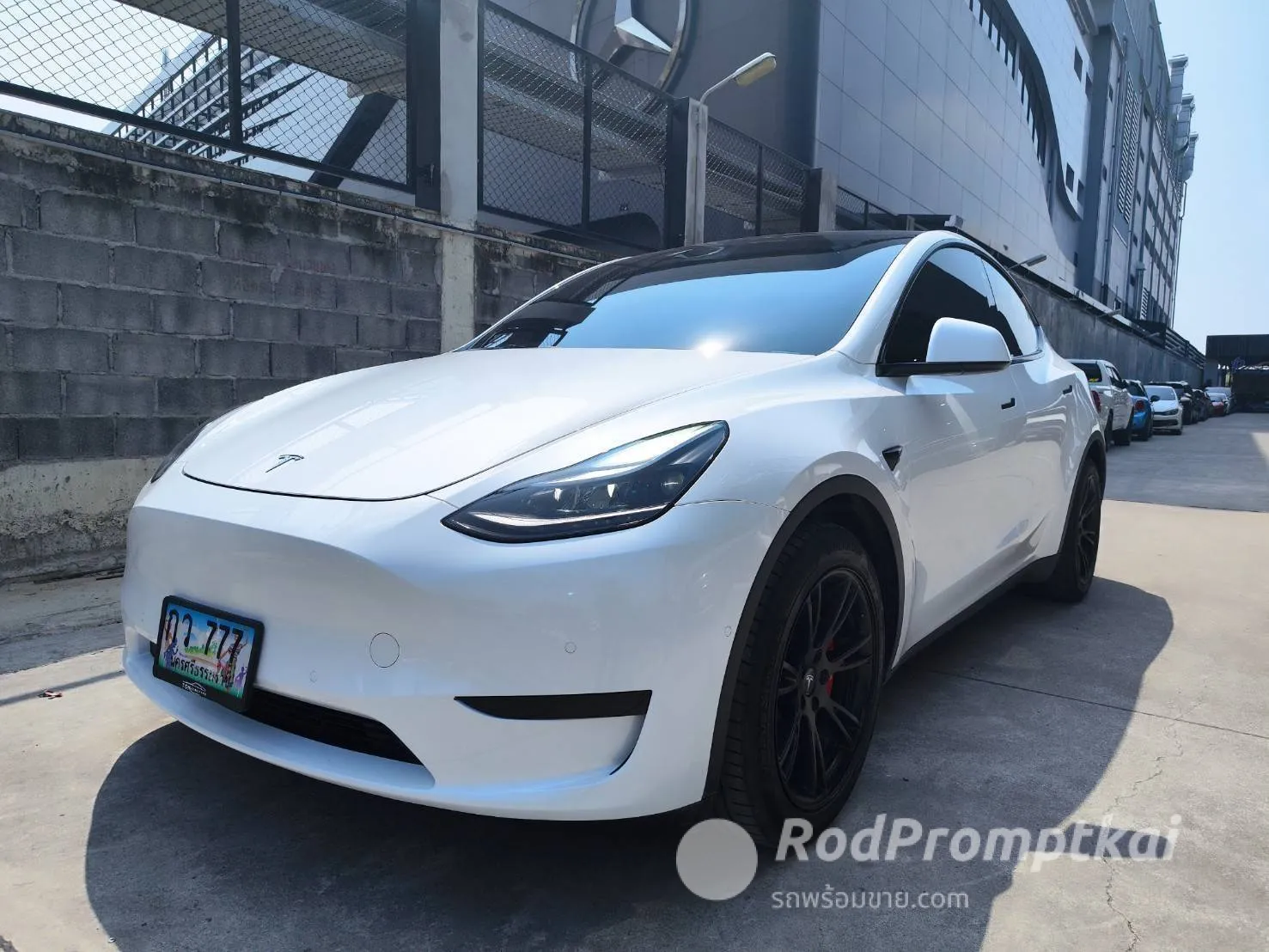 2022-tesla-model-y-standard-range-bangkok-33609706