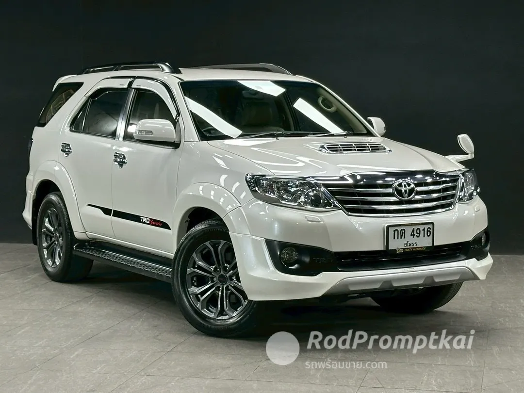 2013-toyota-fortuner-30-trd-sportivo-4wd-bangkok-top-4-trd-sportivo-15093835