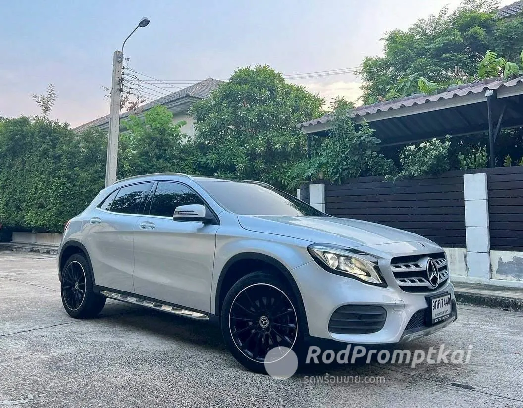 2019-mercedez-benz-gla-class-250-20-amg-dynamic-bangkok-03749348