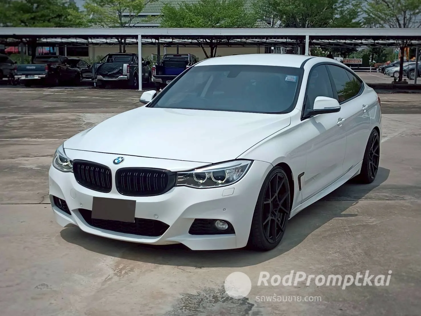 2015-bmw-series-3-320d-gran-tourismo-bangkok-63056241