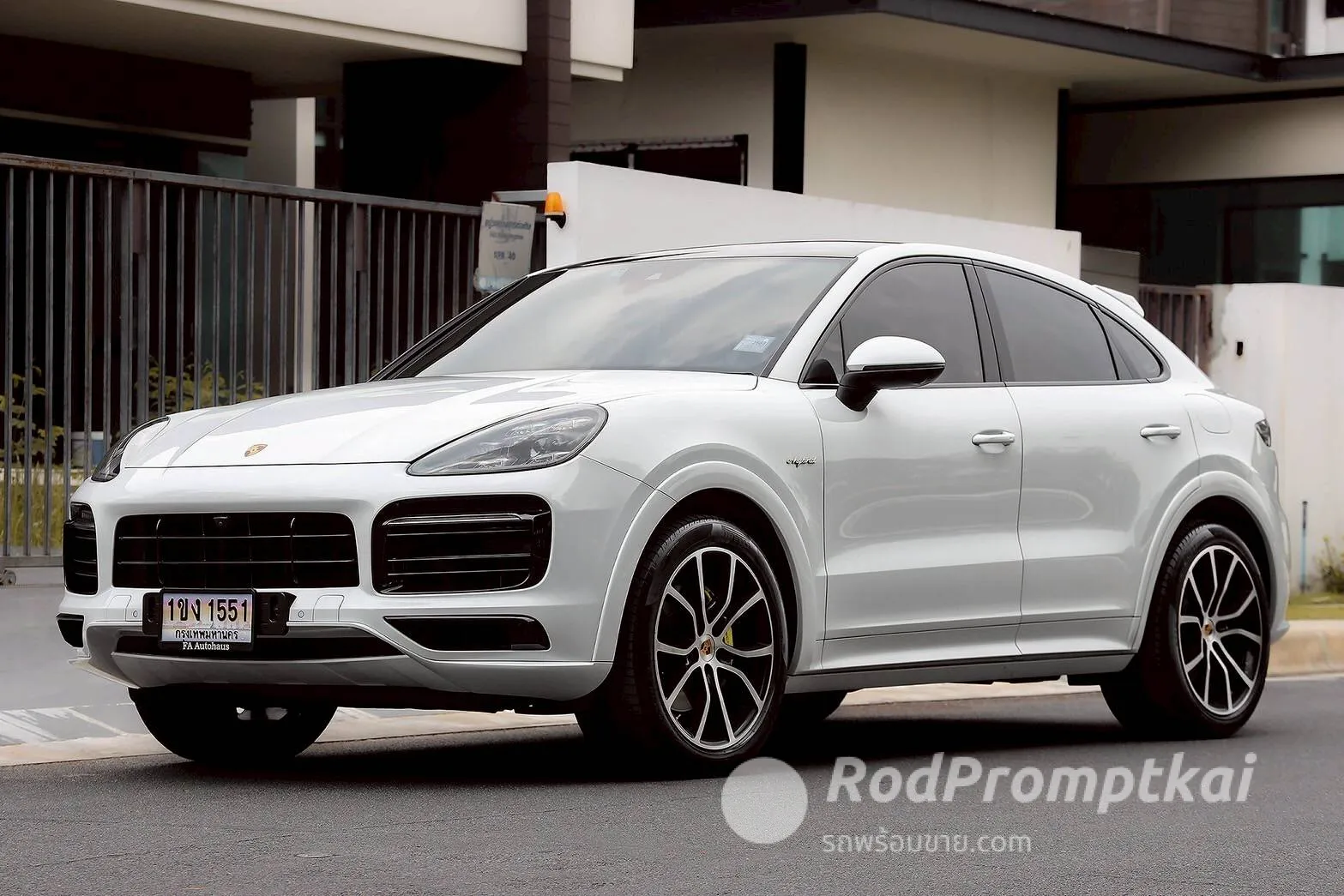 2020-porsche-cayenne-30-e-hybrid-coupe-4wd-bangkok-74296530
