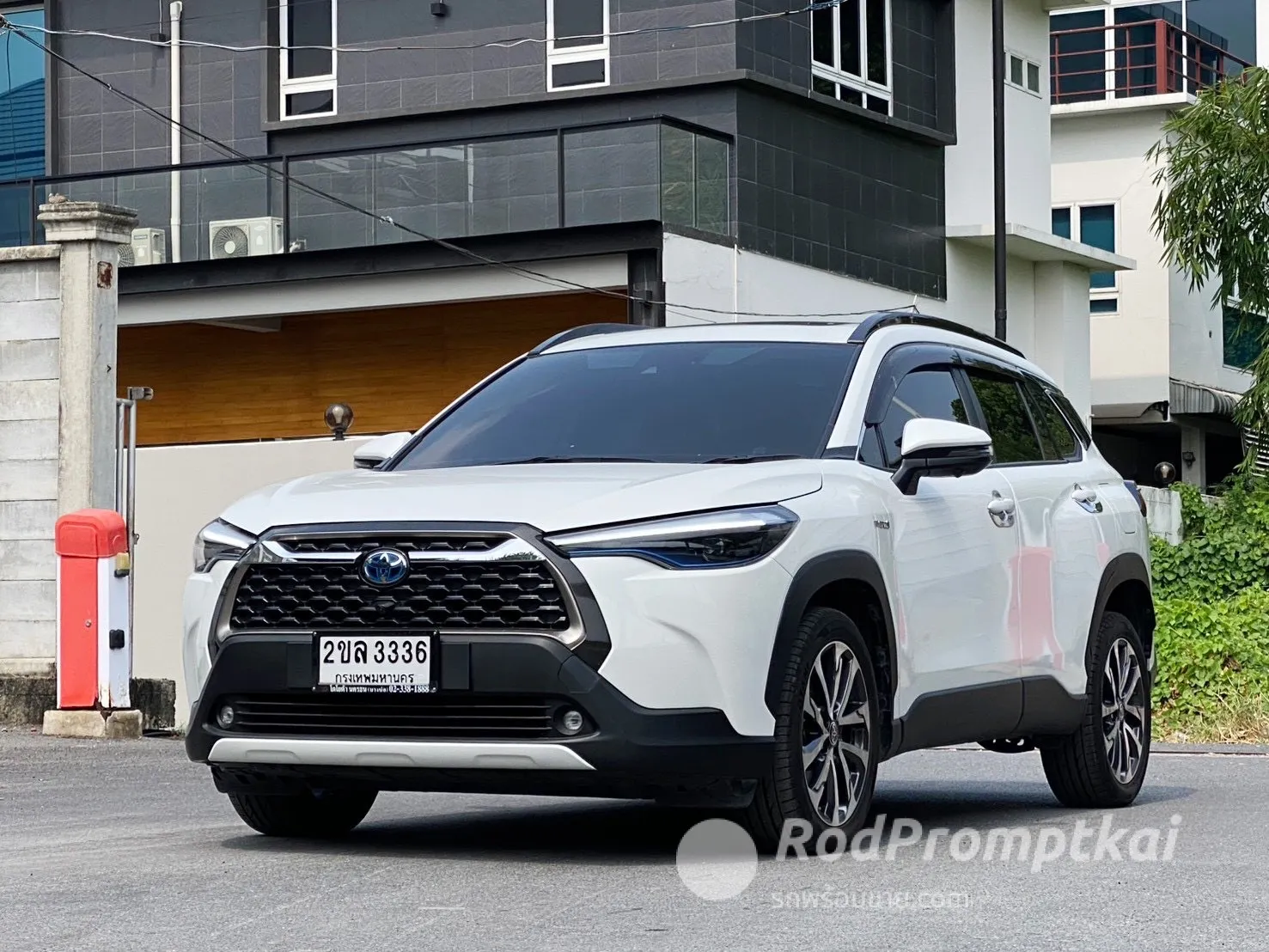2021-toyota-corolla-cross-18-hybrid-premium-safety-bangkok-toyota-corolla-cross-18-hybrid-premium-safety-2021-79xxx-km-00251733