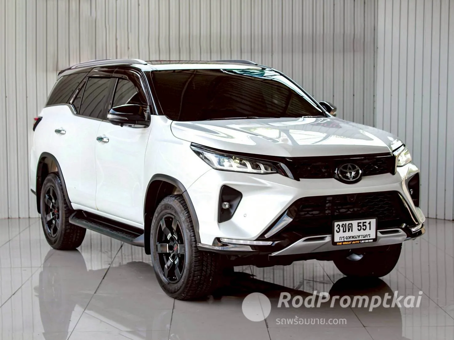 2022-toyota-fortuner-28-legender-black-top-bangkok-18082618