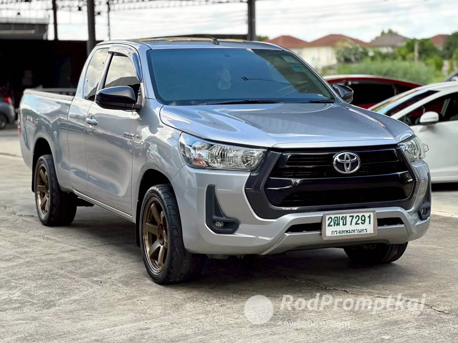 2017-toyota-hilux-revo-24-j-smart-cab-bangkok-20138280