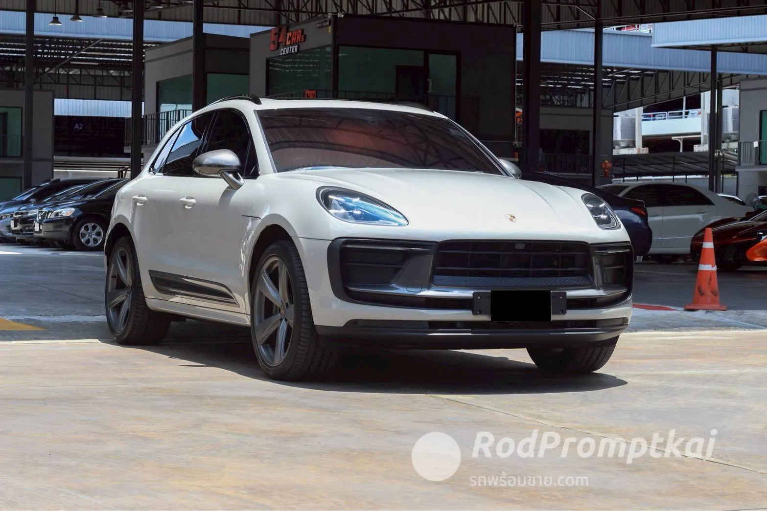 2022-porsche-macan-20-t-4wd-bangkok-76860130