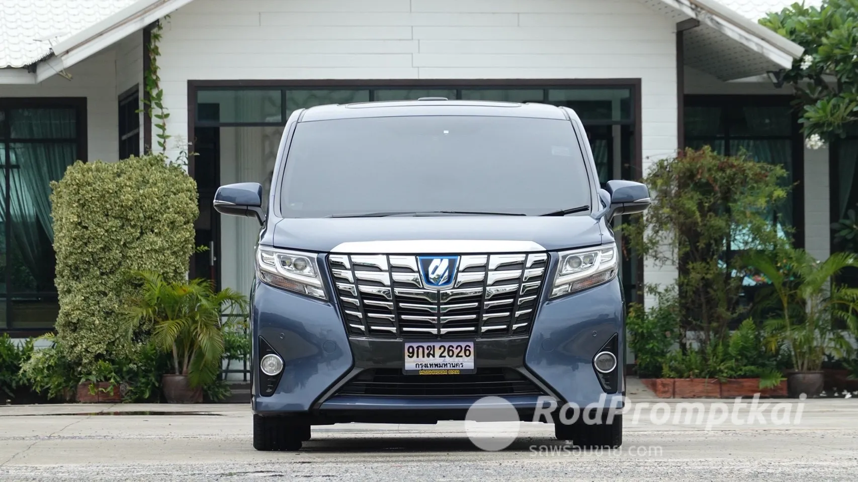 2017-toyota-alphard-25-hybrid-x-e-four-4wd-bangkok-toyota-alphard-25-hybrid-x-e-four-4wd-2017-09715253