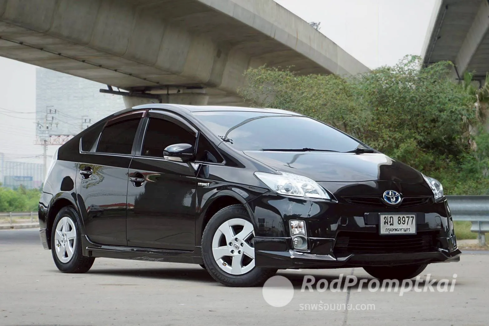 2011-toyota-prius-18-hybrid-bangkok-31170388