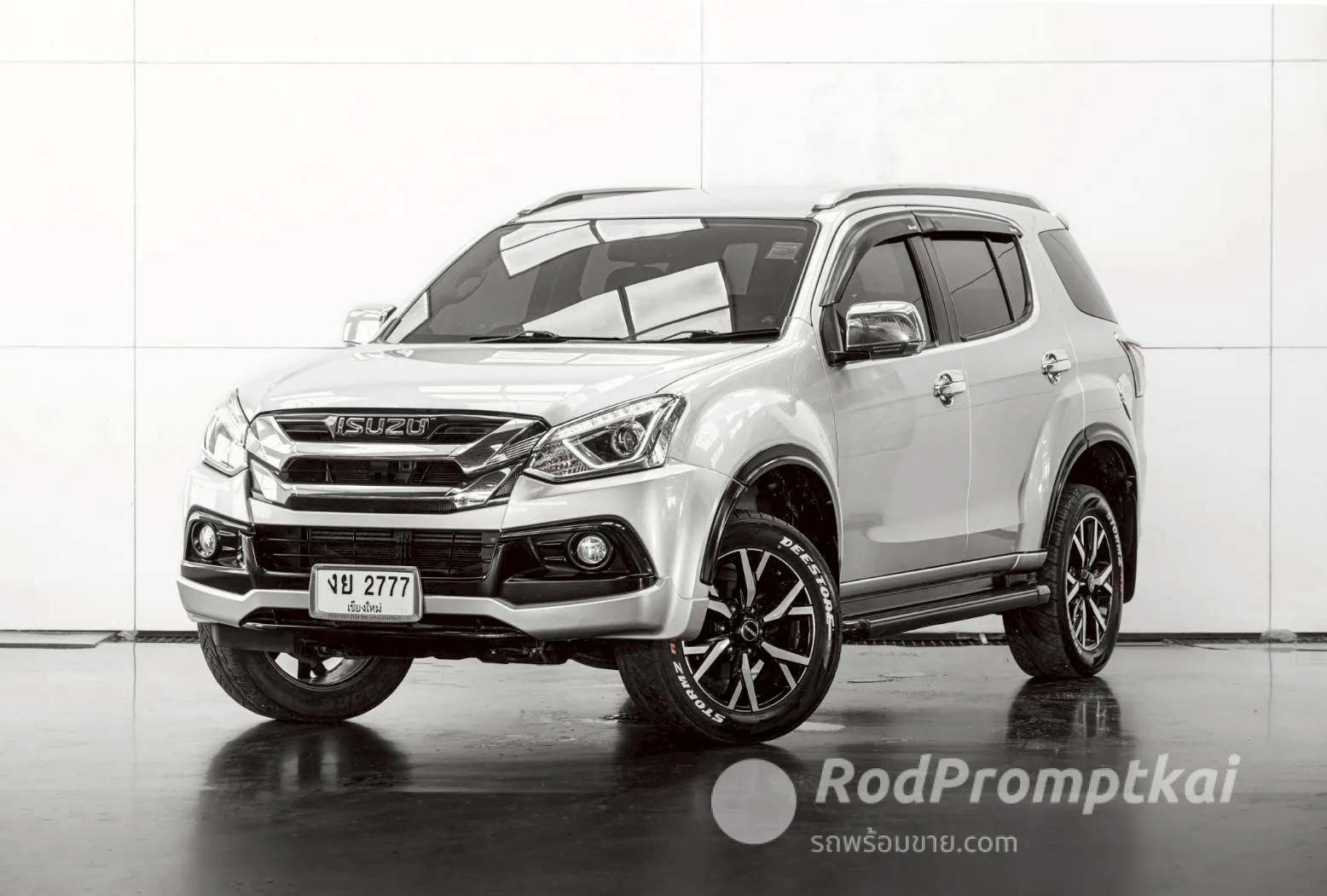 2019-isuzu-mu-x-30-the-onyx-bangkok-37276777