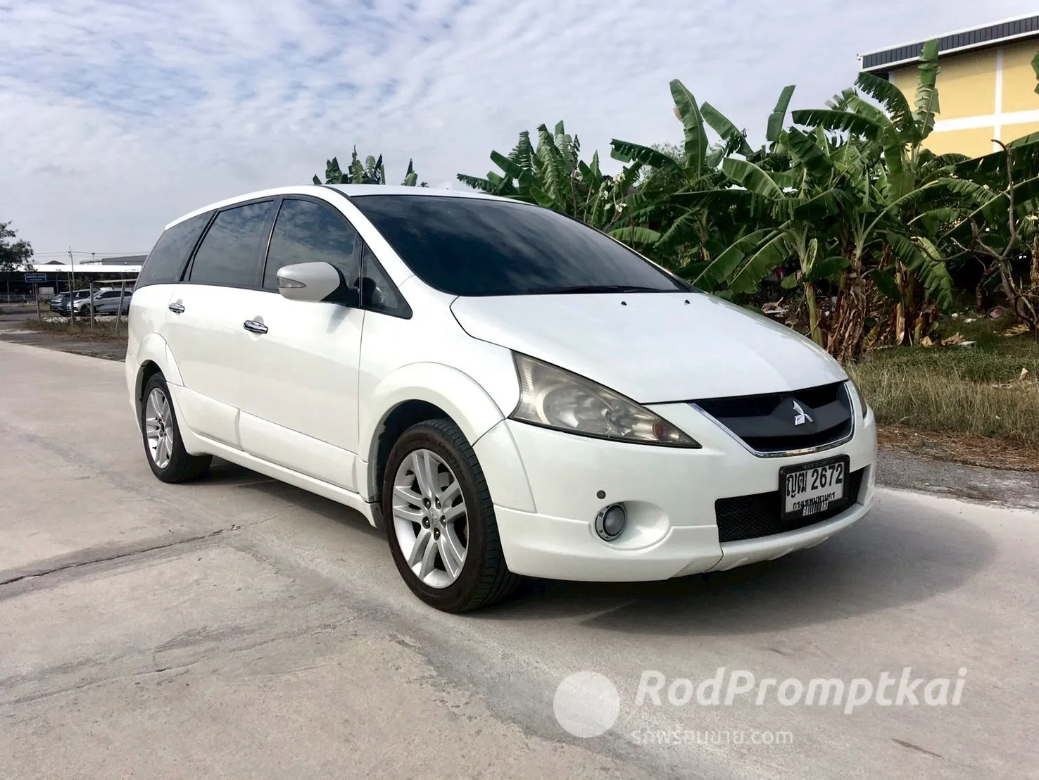 2011-mitsubishi-space-wagon-24-gt-mivec-bangkok-7-239000-16329467