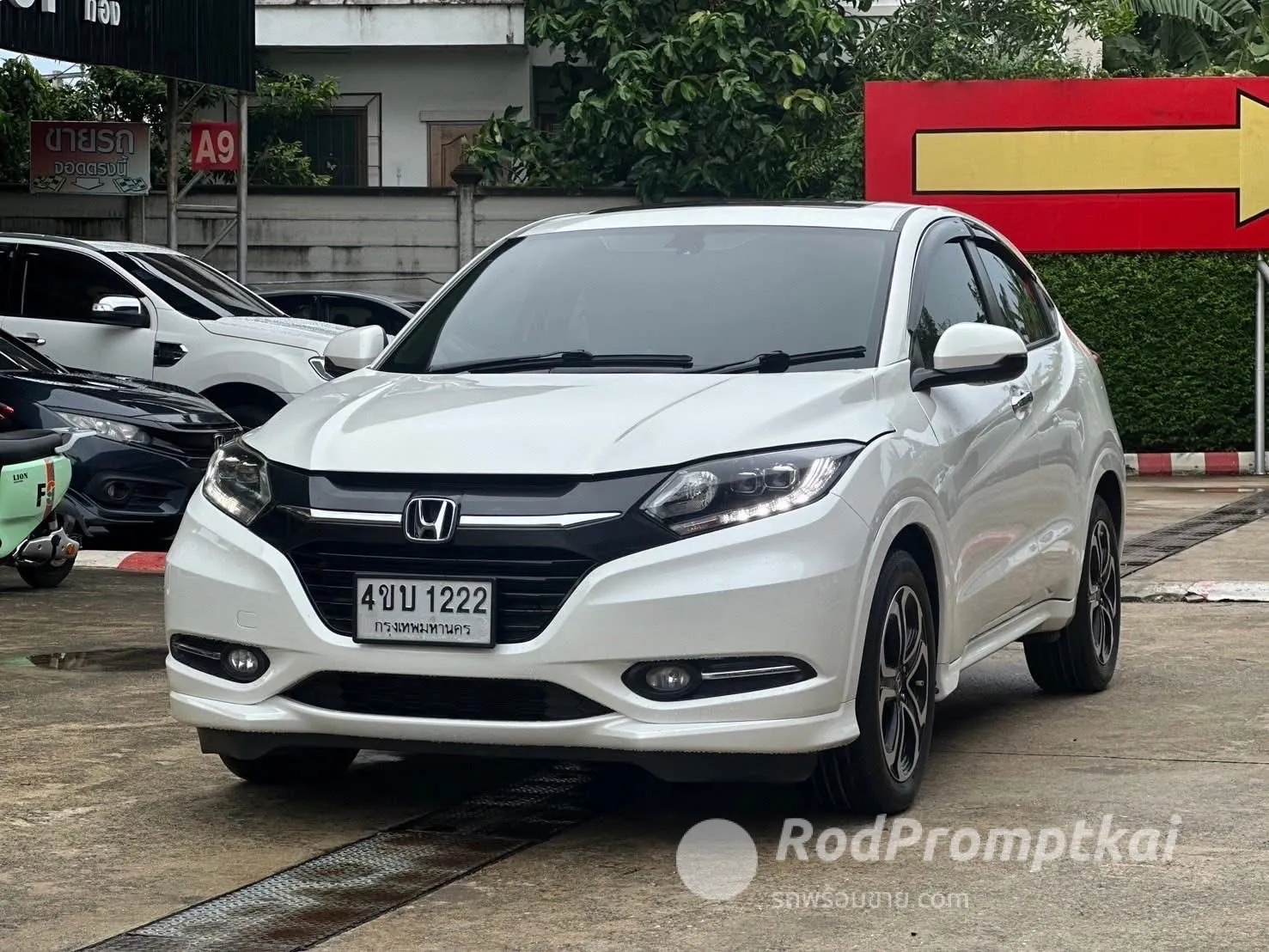 2016-honda-hrv-18-el-bangkok-honda-hr-v-18el-sunroof-at-16-2017-17771844
