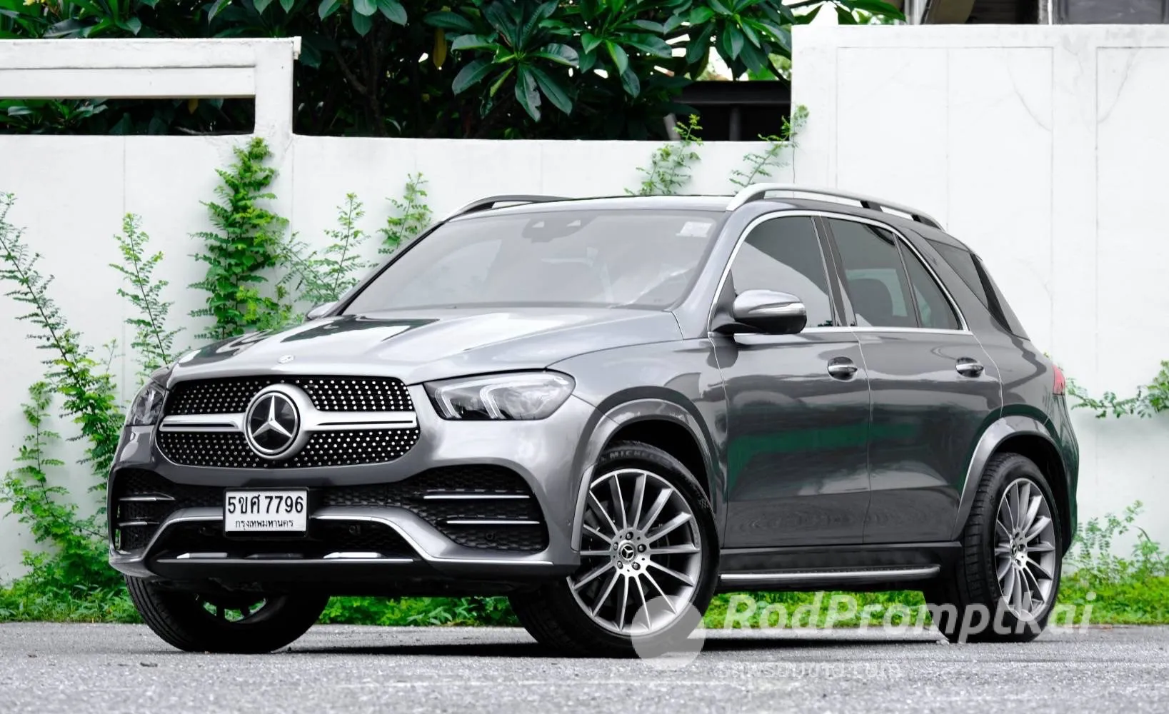 2020-mercedez-benz-gle-class-300d-20-matic-amg-dynamic-4wd-bangkok-mercedes-benz-gle300d-4matic-amg-2020-52744990