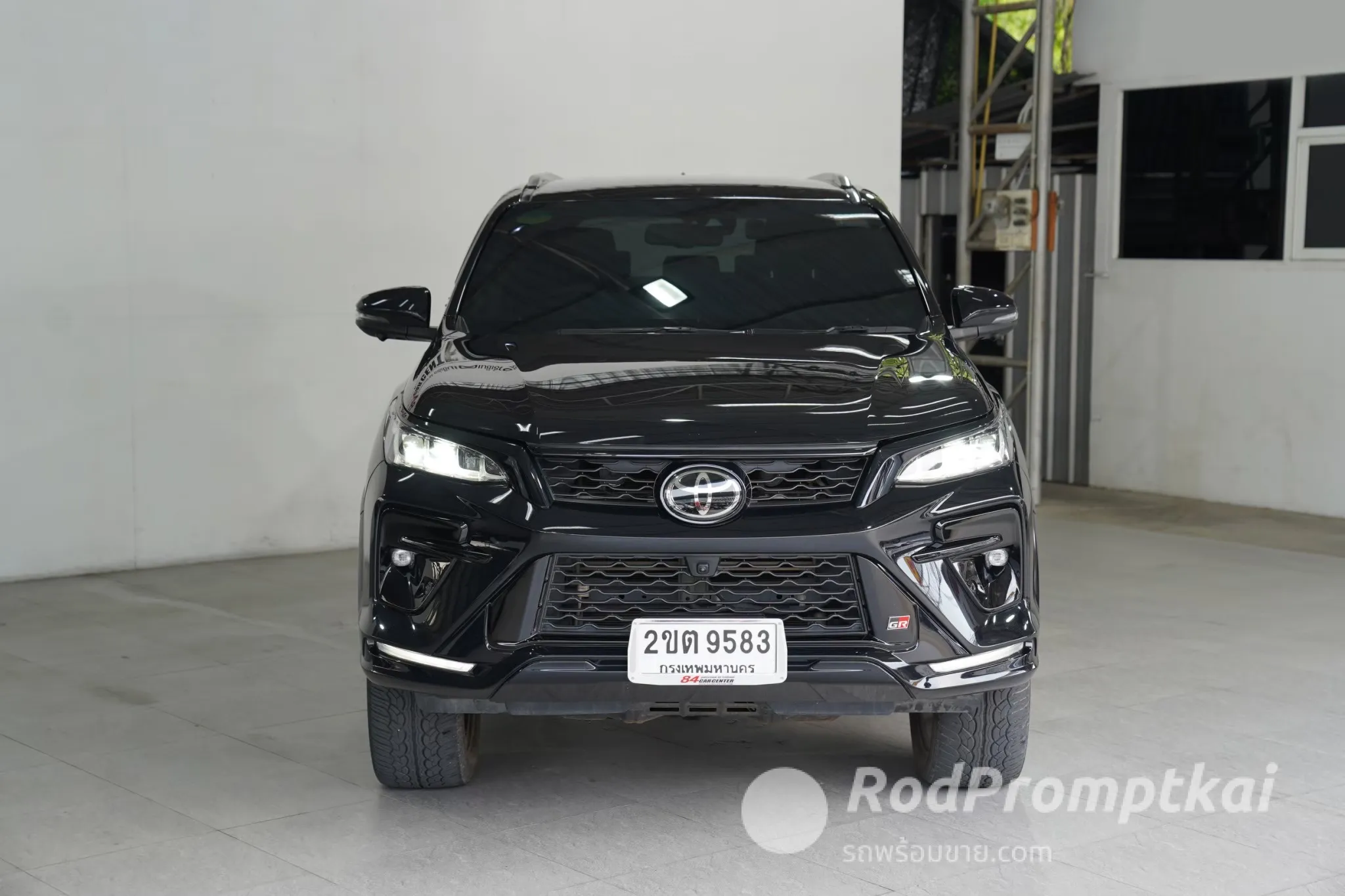 2021-toyota-fortuner-28-gr-sport-4wd-bangkok-toyota-fortuner-28-gr-sport-at-4wd-2021-60401602