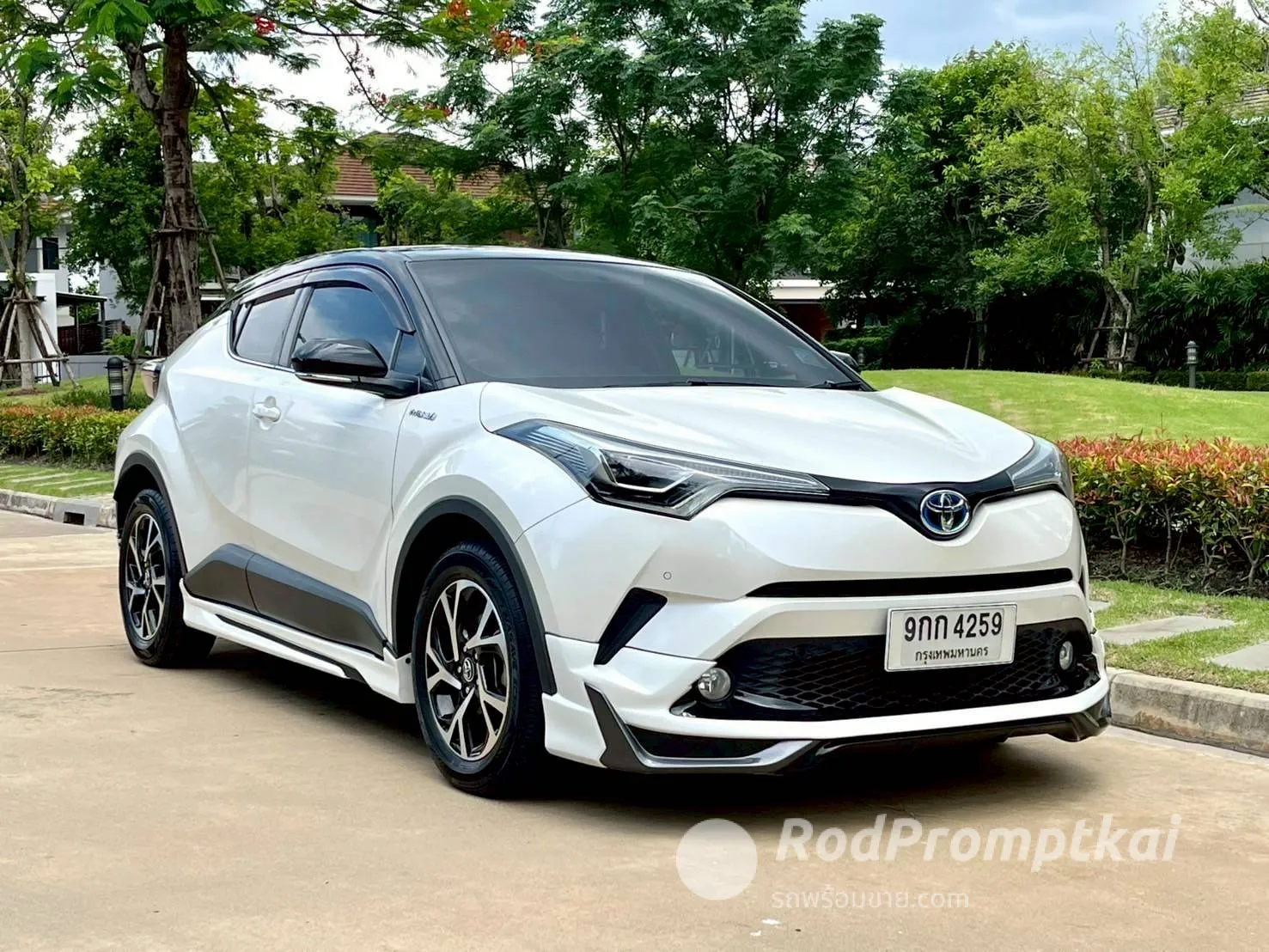 2019-toyota-chr-18-hv-mid-bangkok-22288598
