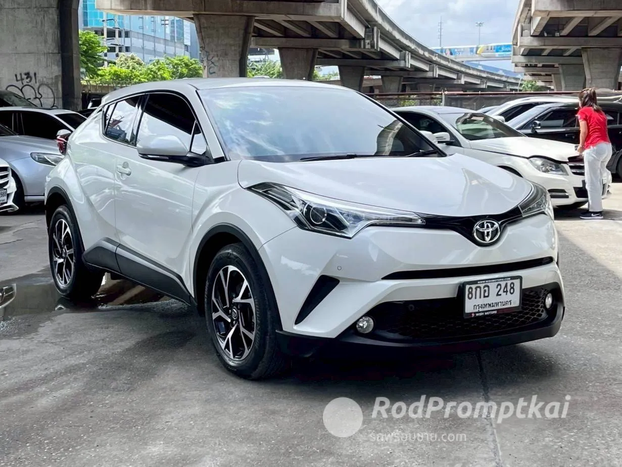 2019-toyota-chr-18-hv-mid-bangkok-20131371