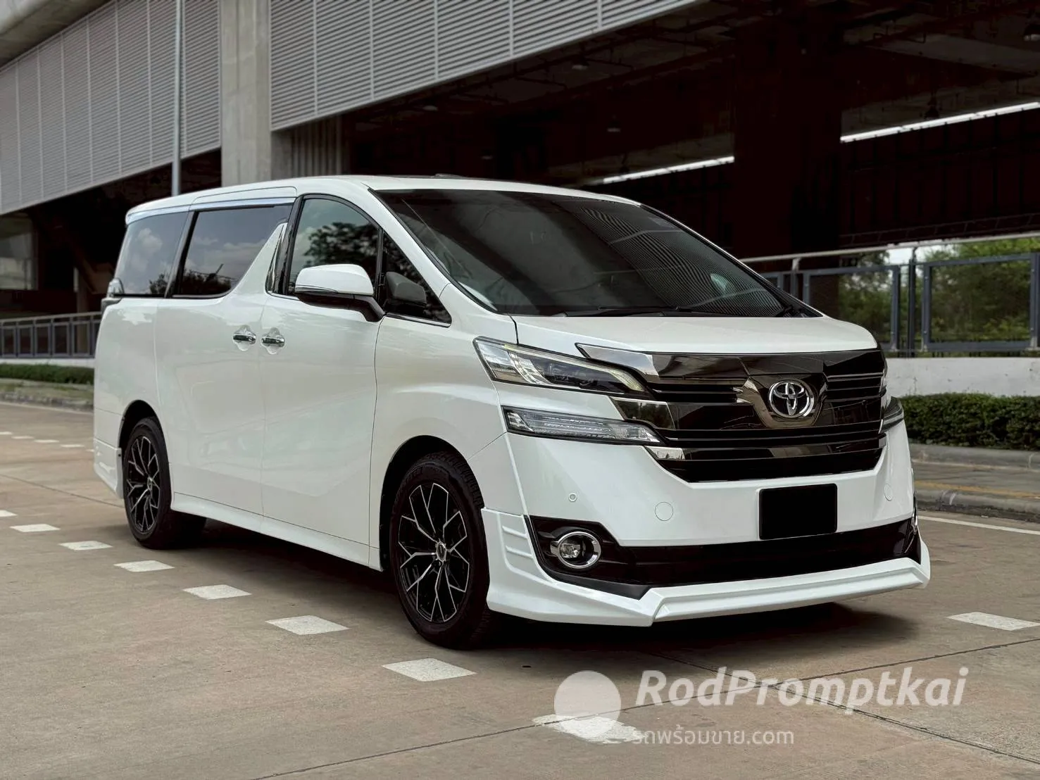 2015-toyota-vellfire-25-z-g-edition-bangkok-56071759
