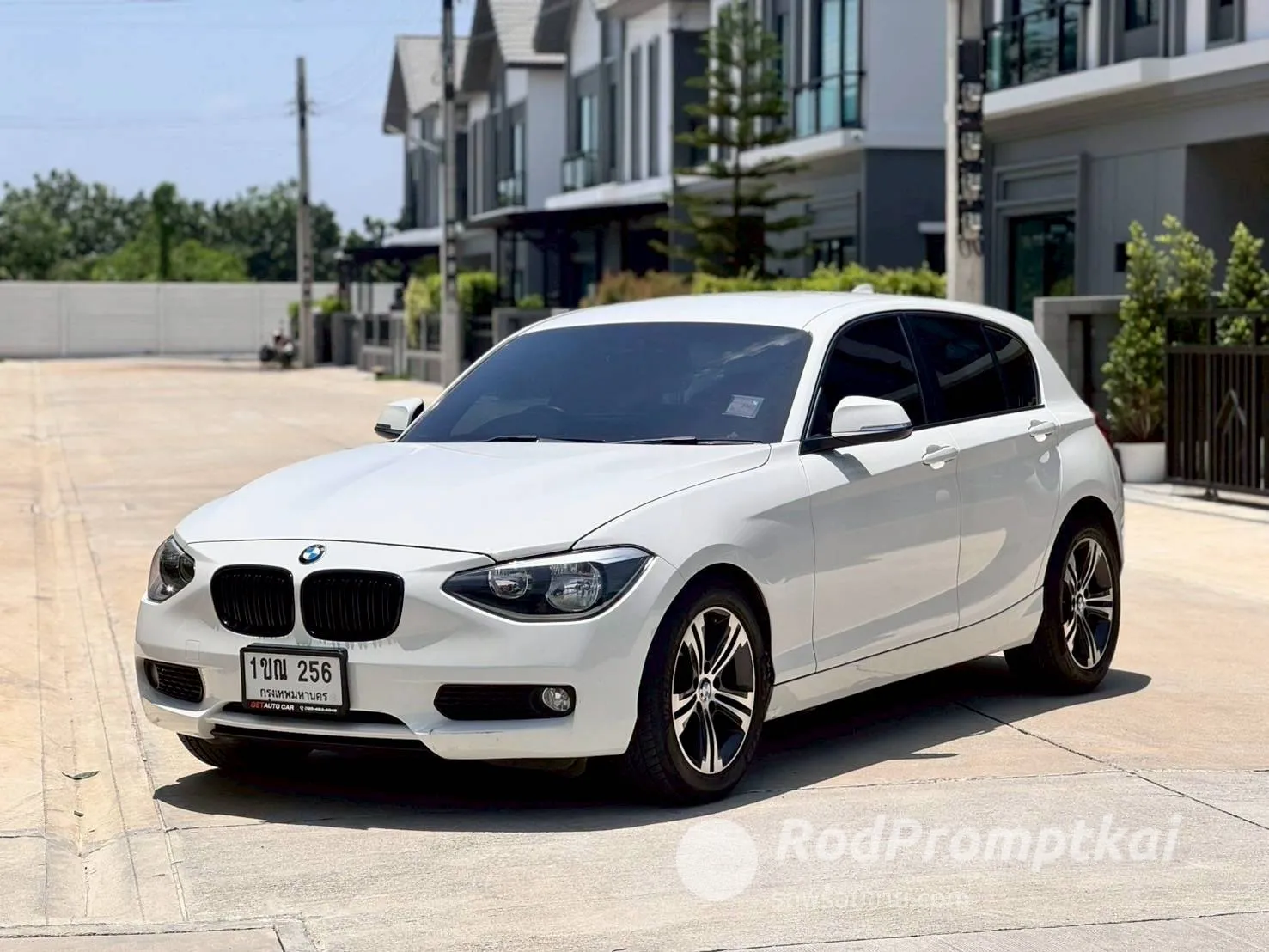 2014-bmw-series-1-116i-bangkok-91245935