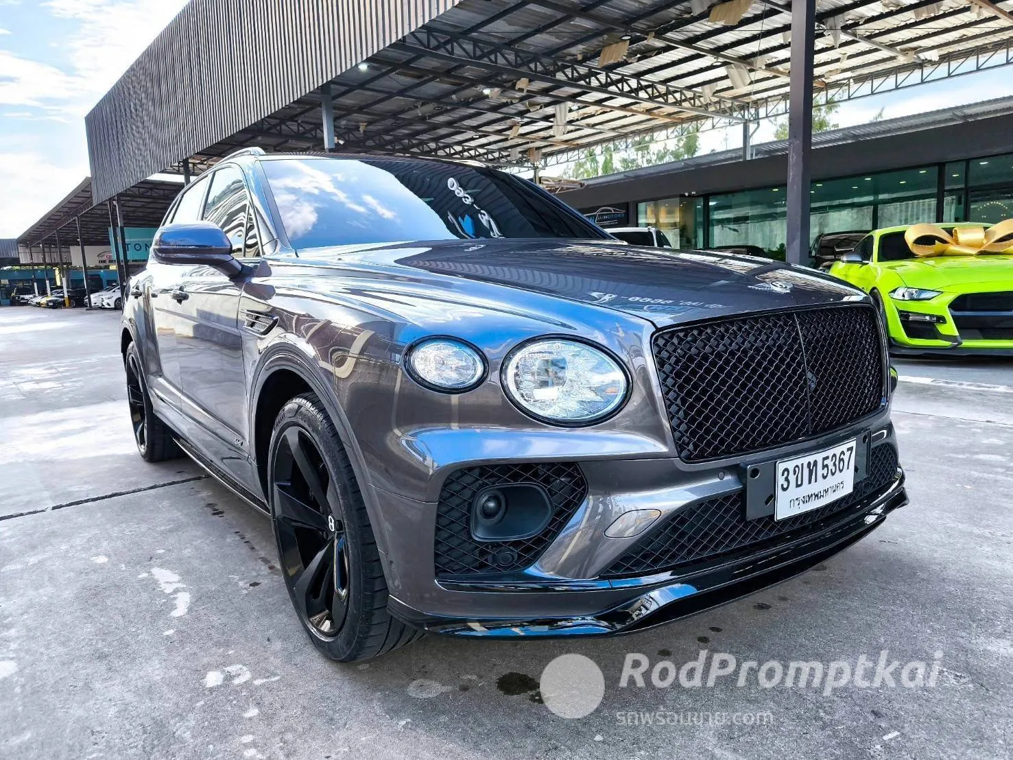 2022-bentley-bentayga-30-hybrid-4wd-bangkok-17xxx-km-17947444