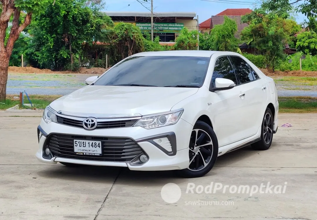 2016-toyota-camry-20-g-extremo-bangkok-1-85277599
