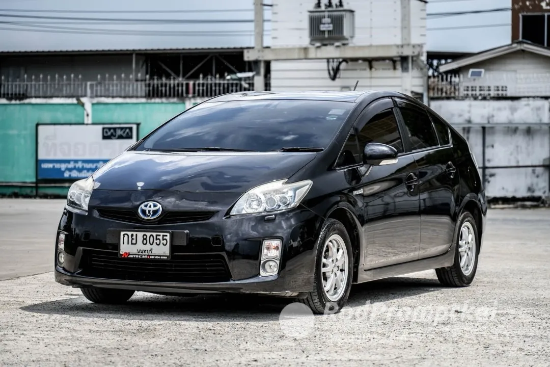 2012-toyota-prius-18-hybrid-bangkok-77057186
