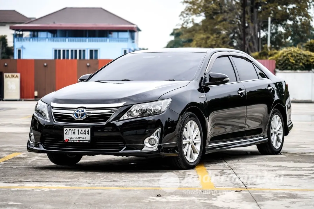 2013-toyota-camry-25-hybrid-dvd-bangkok-78345704