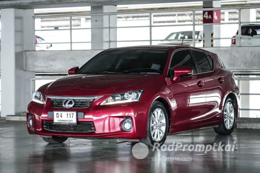 2011-lexus-ct200h-18-premium-bangkok-52061977