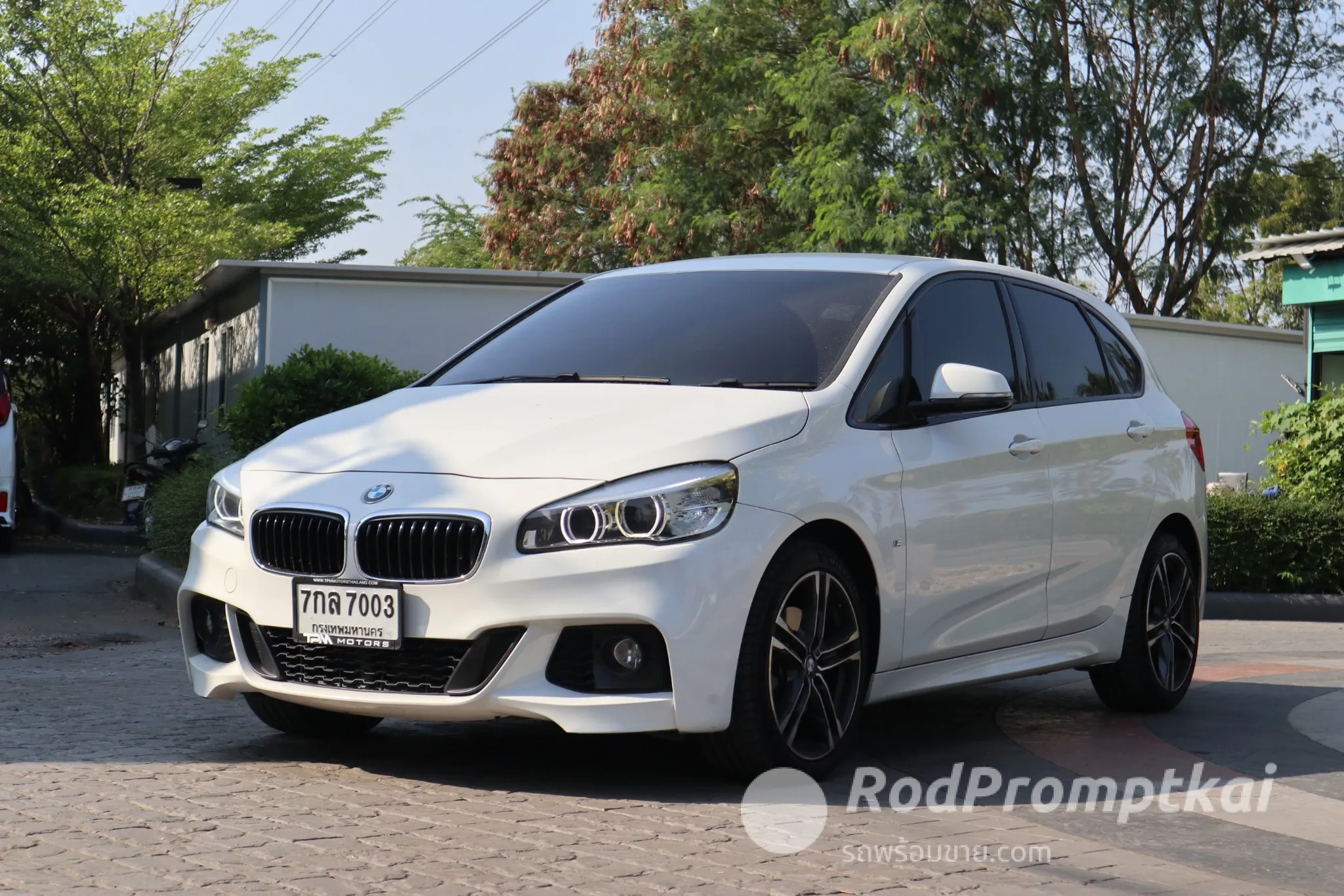 2015-bmw-series-2-218i-15-active-tourer-bangkok-certificate-26919407