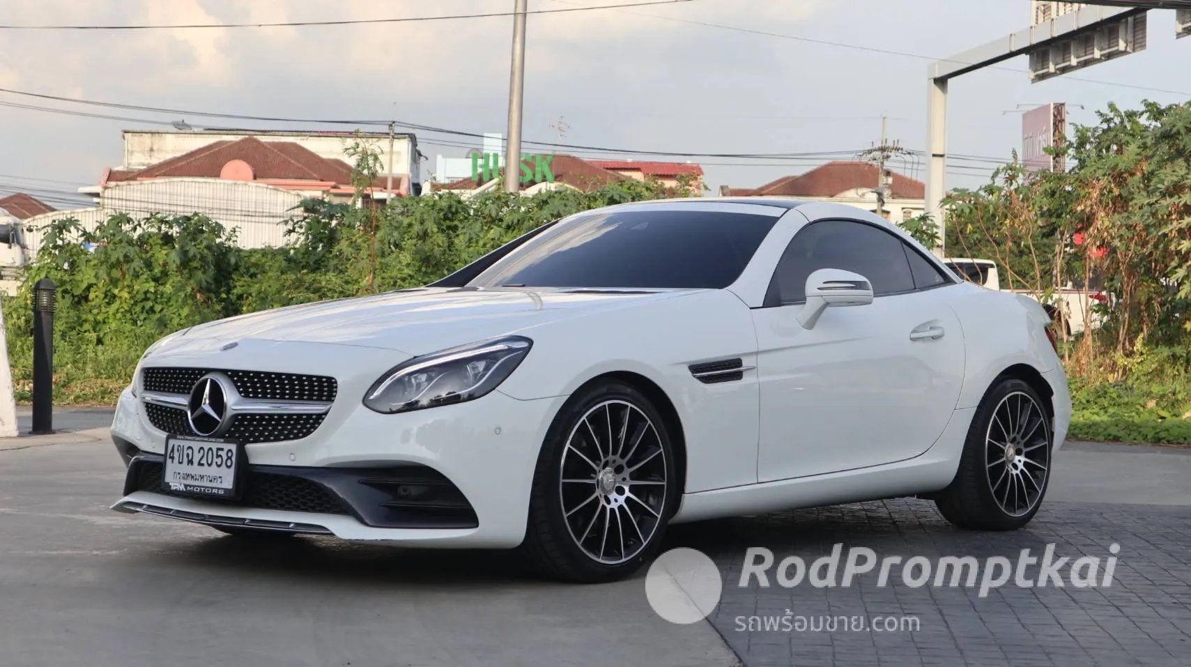 2016-mercedez-benz-slc-class-slc300-20-amg-dynamic-bangkok-45019431