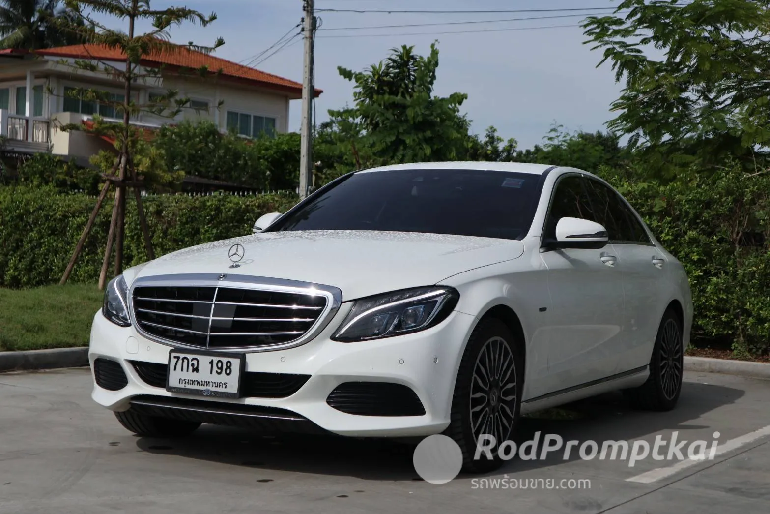 2017-mercedez-benz-c-class-c350e-20-exclusive-bangkok-54302731
