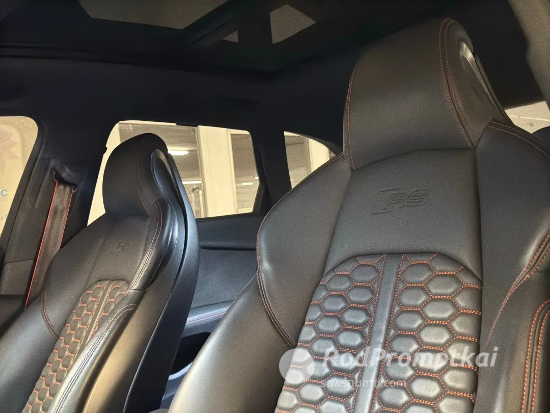 เจ้าของขายเอง  Sale AUDI RS 4 Complitition V6 ปี22  รถออก audi thialand warrants เหลือเต็มๆ ใข้งาน 18000 kilo stage 1 ruining แต่งนิดหน่อย พร้อมหล่อ-internal