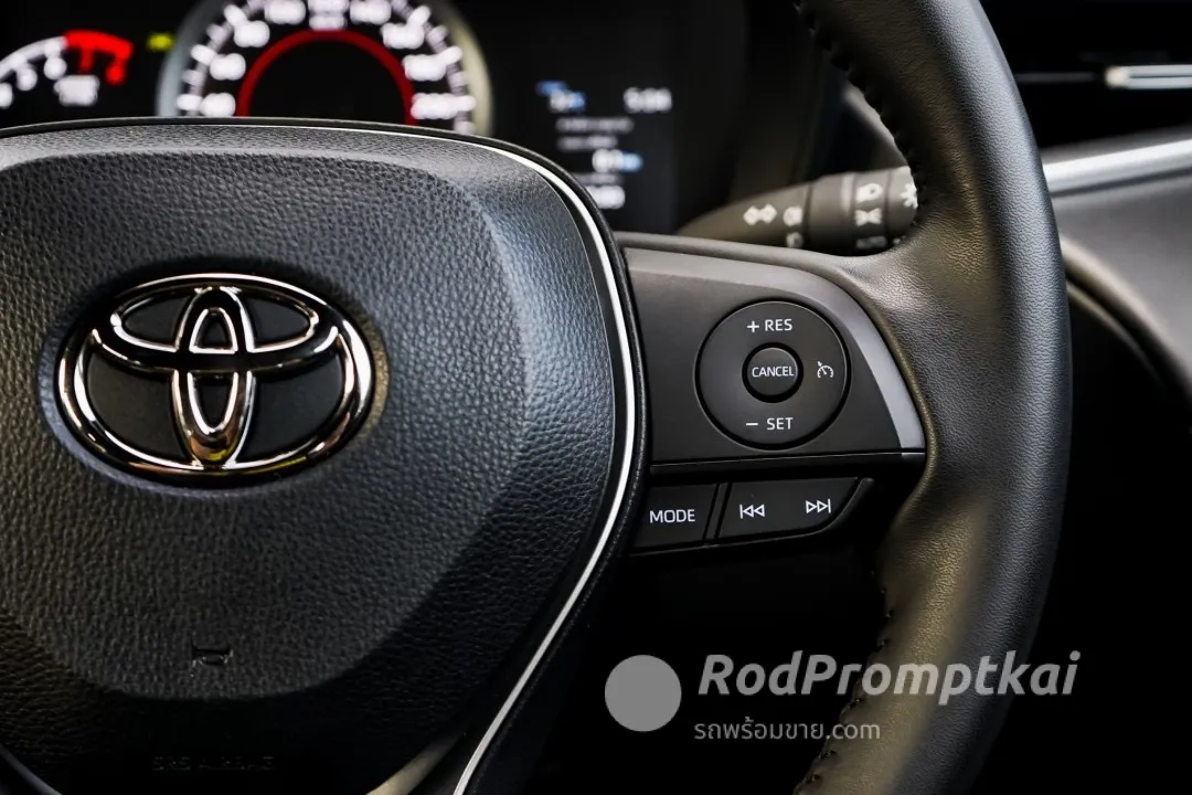 TOYOTA COROLLA CROSS 1.8 Sport Plus ปี2567 สีขาว-internal