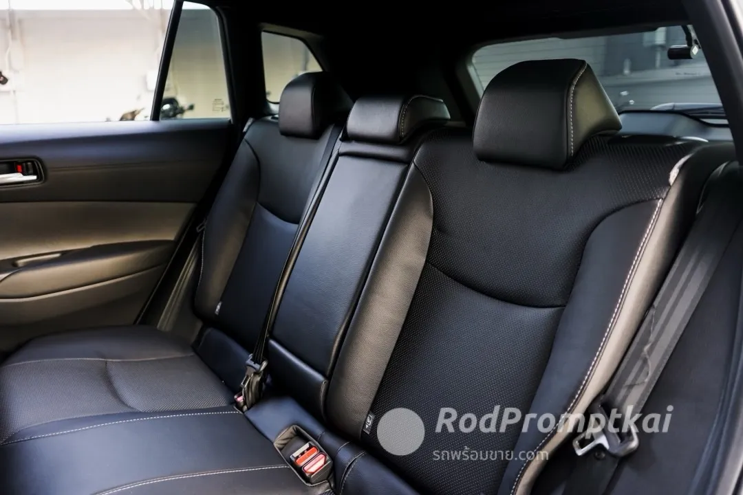 TOYOTA COROLLA CROSS 1.8 Sport Plus ปี2567 สีขาว-internal